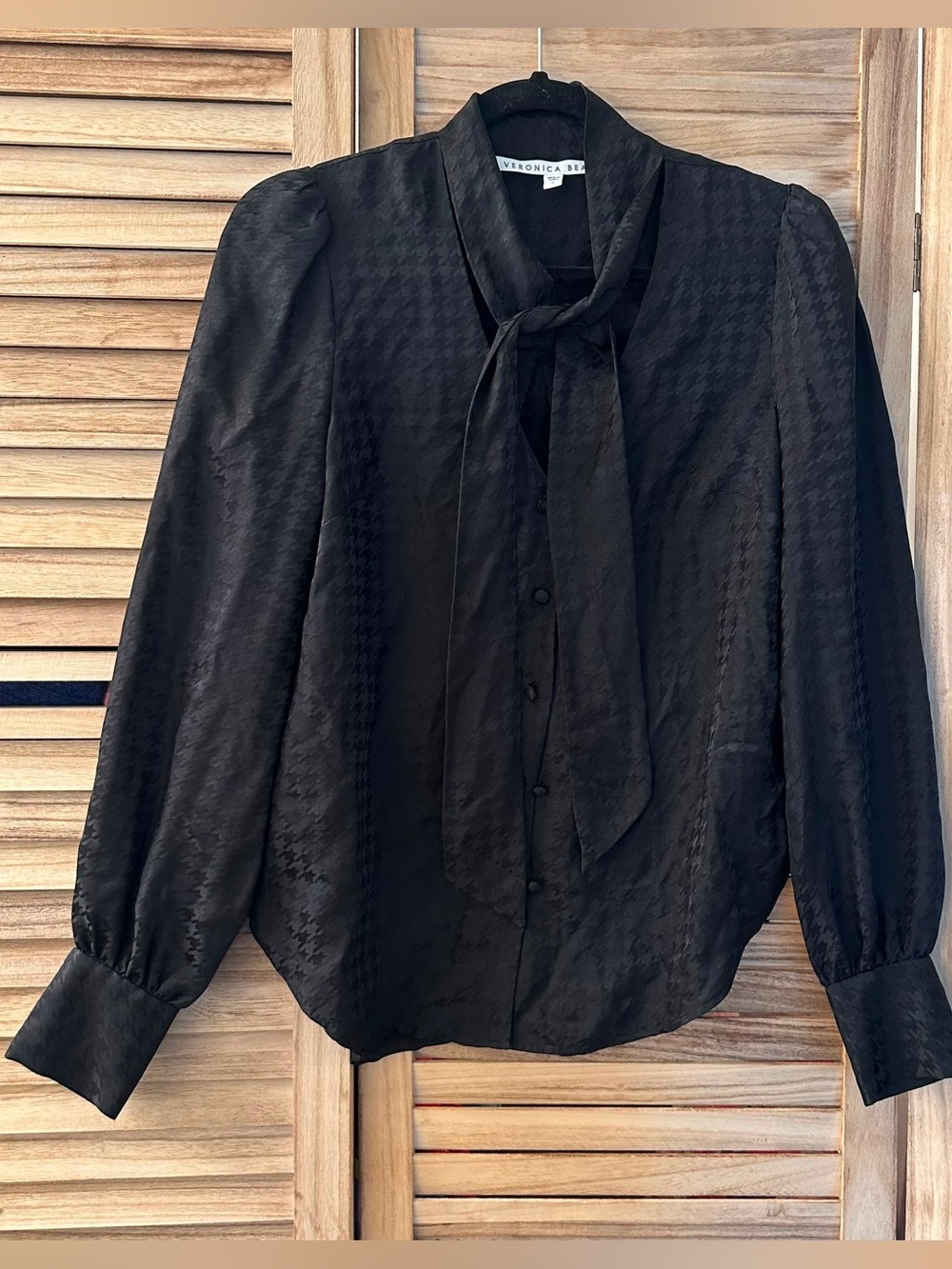 Veronica Beard Silk Button Down Tie Neck Blouse size 0